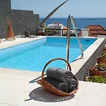 Quinta B. (Adults Only)
